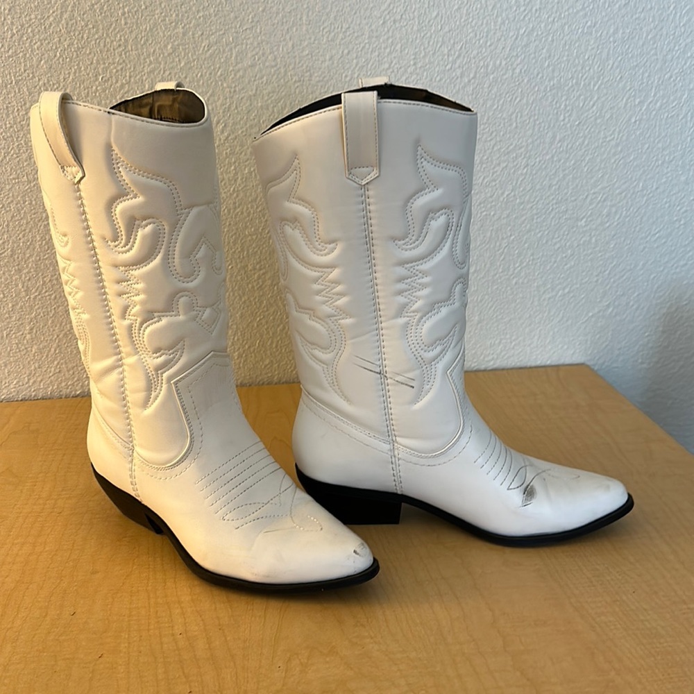 White Soda Cowboy western boots women's size 9